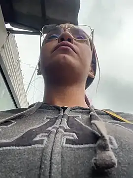 Sara-77 webcam