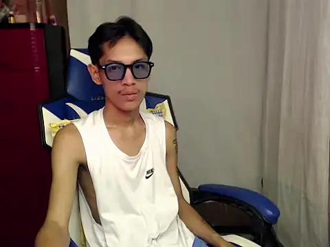 riks_tyler - Riks_tyler's free webcam - UK Sex Cams