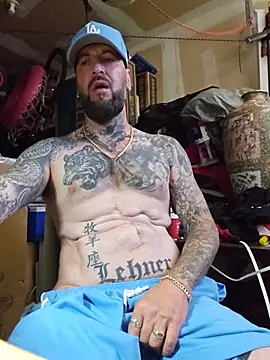 Beardedtattood's live cam