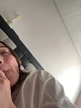 Valery_Salmons webcam