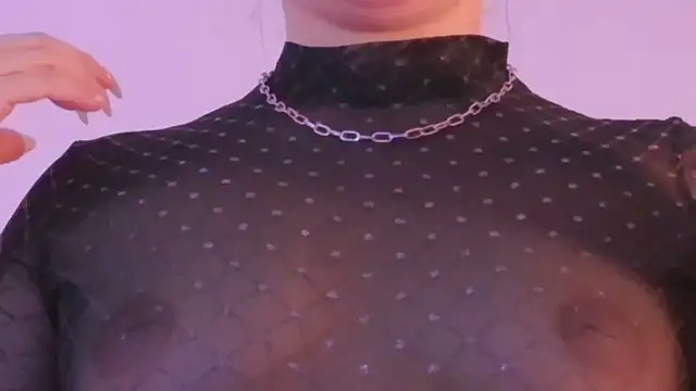 AngelRoussy live cam on StripChat