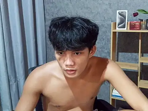 marksurelyhard live cam on StripChat