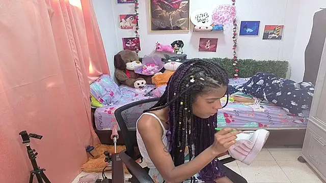 thianahorny live cam on StripChat