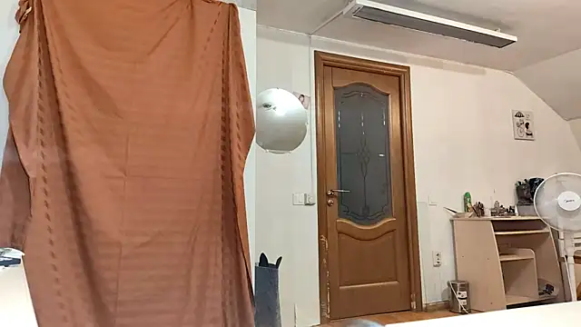 HazyLoom live cam on StripChat