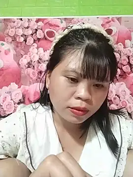 Xuka_lyss live cam on StripChat