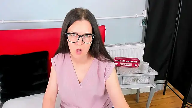 NadiaXlove live cam on StripChat