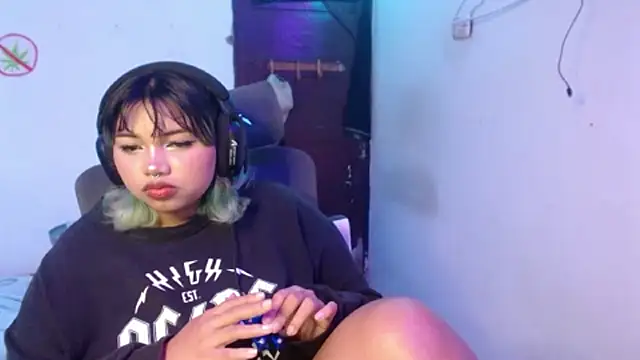 kimy_19 live cam on StripChat