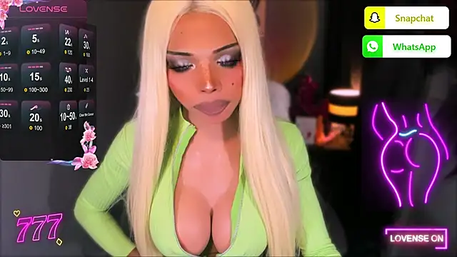 EllaineCumSlot webcam