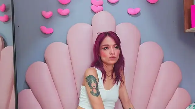 luci_miller webcam