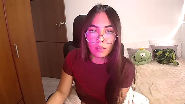 abbyyandmaxx live cam on StripChat