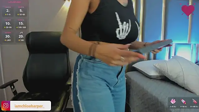 ChloeHarper_ webcam
