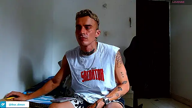 bray_hotboy777 webcam