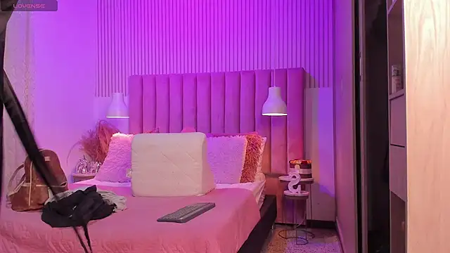 ScarlettDreamss7 webcam