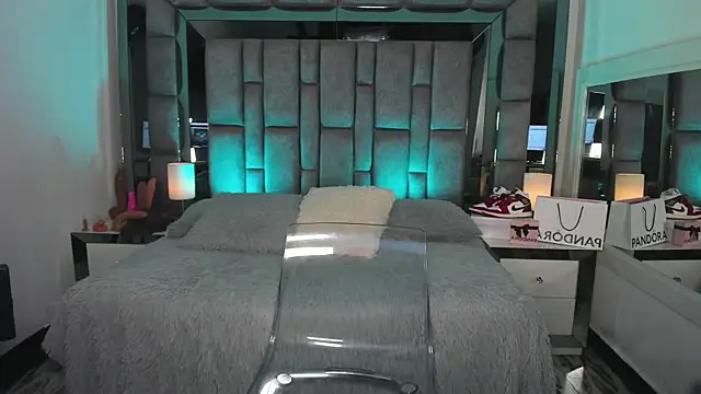 MaddyGray_ webcam