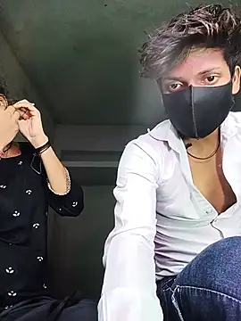 Romantic-couple10 webcam