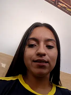DulceCaroX live cam