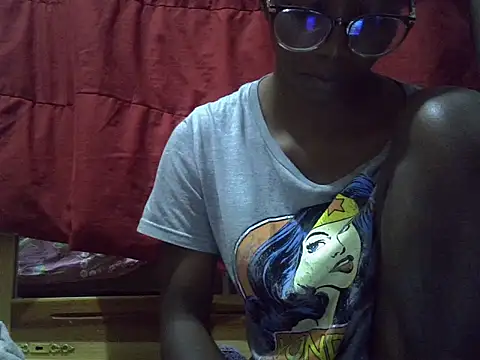 ElianeHot webcam