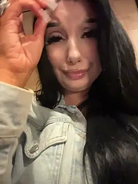 Tisha_Busty