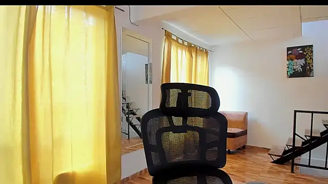 Laura_Ivy webcam