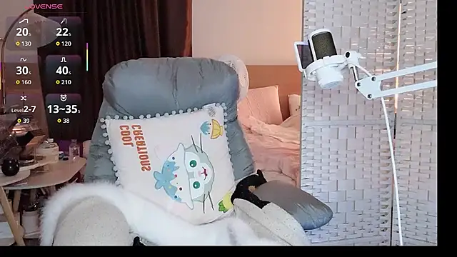 108beads live cam on StripChat