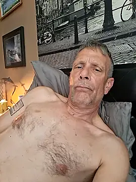 truckdawg2023 live cam on StripChat