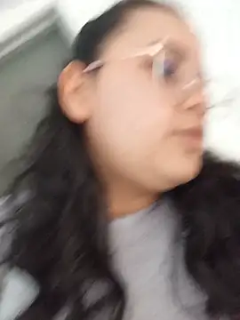 NahomyEvans webcam