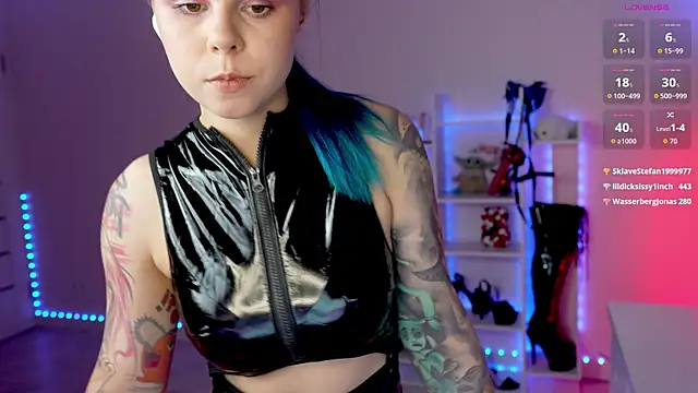 QueenAliceX webcam