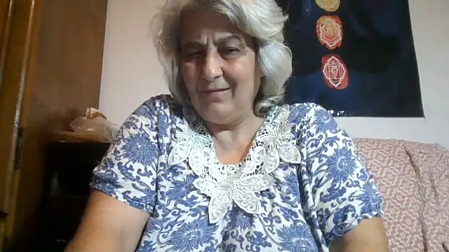 ExquisiteMature webcam