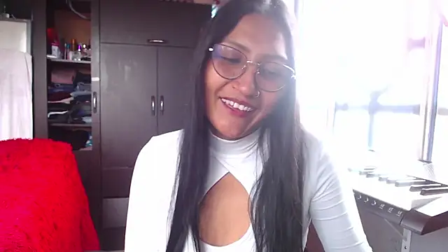 leah-666 webcam