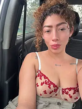 roxyrougee webcam