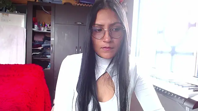 leah-666 webcam