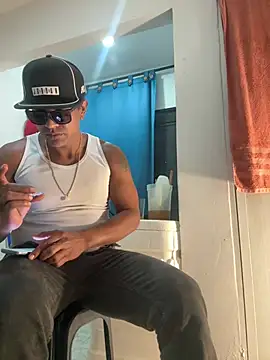 bigdick211292 (M young) - First Full cum 🥵🍆🥛🤫🔥🔥🔥👅🚬