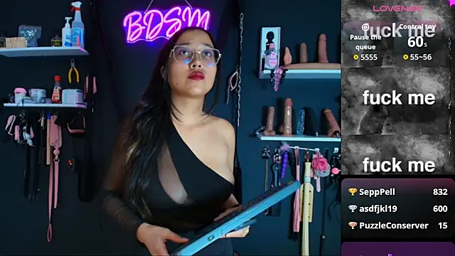 MissVicky_SlaveLiah_BDSM webcam