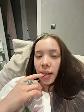 Victoria_BabyGirl live cam on StripChat