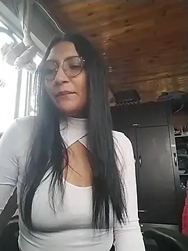 leah-666 webcam