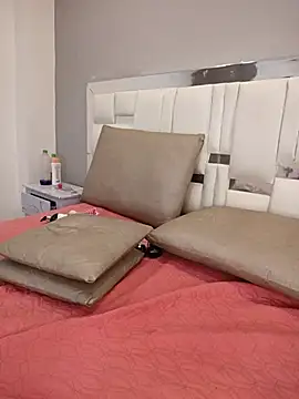 eva_johnss (F young) - show squirt