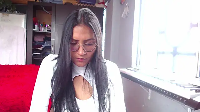 leah-666 webcam
