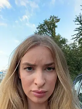 EvieEvans Live Webcam on Stripchat