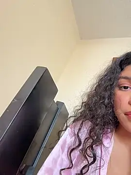 sophiemoo_ (F young) - Dildo in my pussy 🍆💦