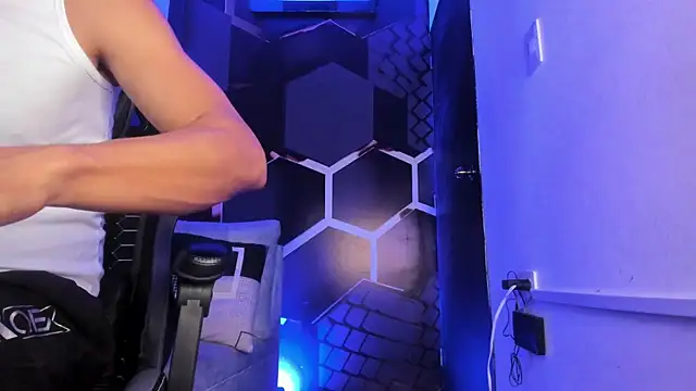 CristianPrime live cam on StripChat