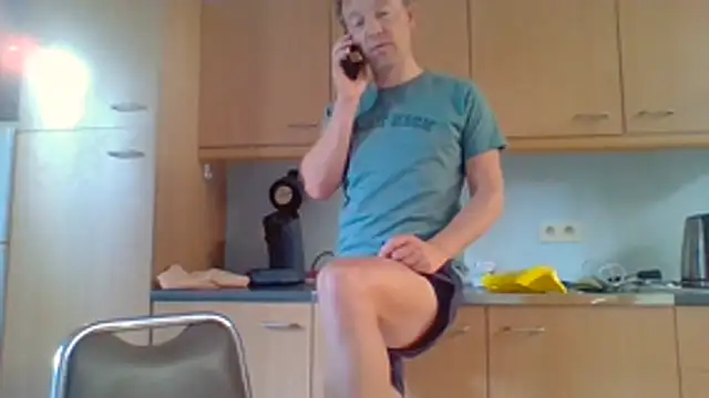 bertolini - Bertolini's free webcam - UK Sex Cams