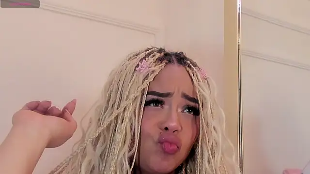conny__curly webcam