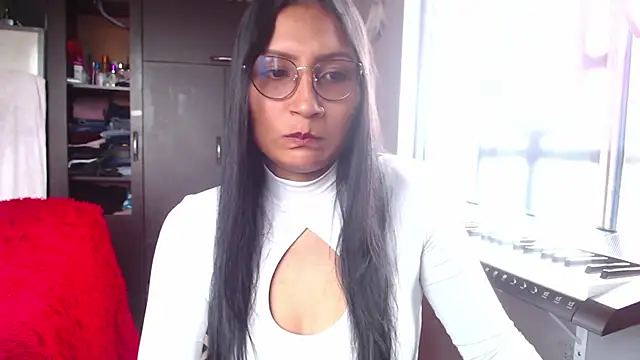 leah-666 webcam
