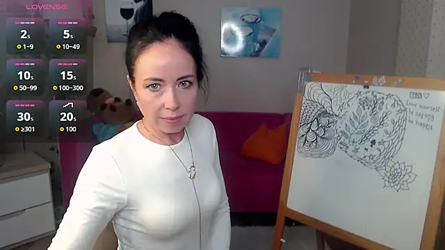 beautiful_moon3 live cam on StripChat