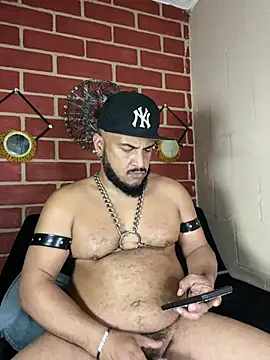 the_master_foal_ live cam on StripChat
