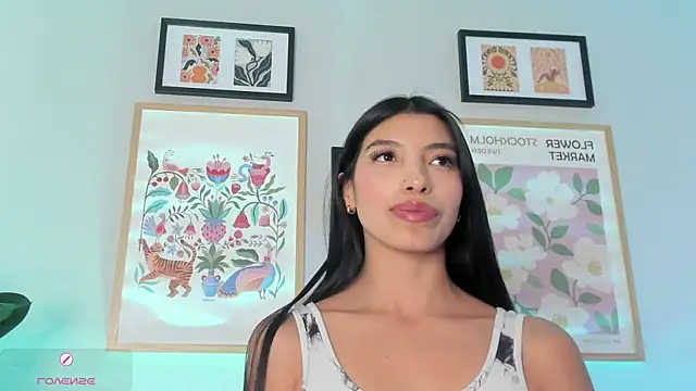 Tiffany_Low live cam on StripChat