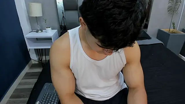 charlie___musk (M twink) - Let´s cum together!