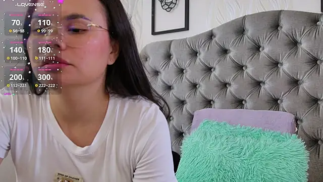 katt_eyes__ webcam