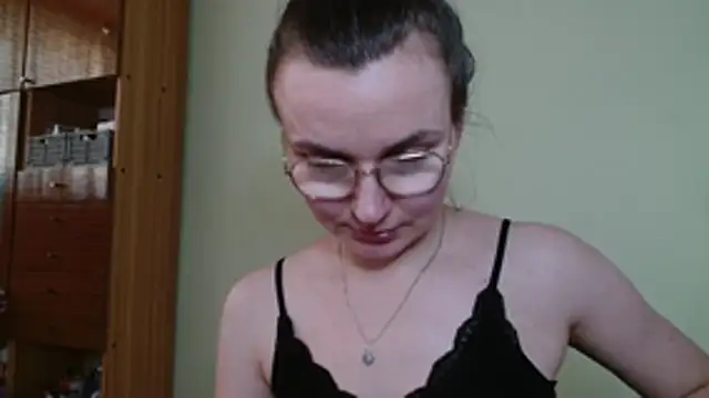 LooveELLYx live cam