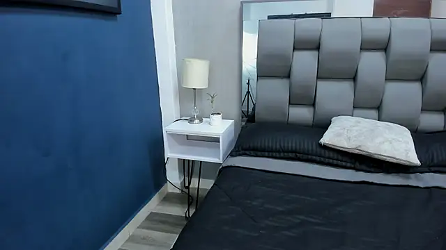 Charlie___Musk live cam on StripChat